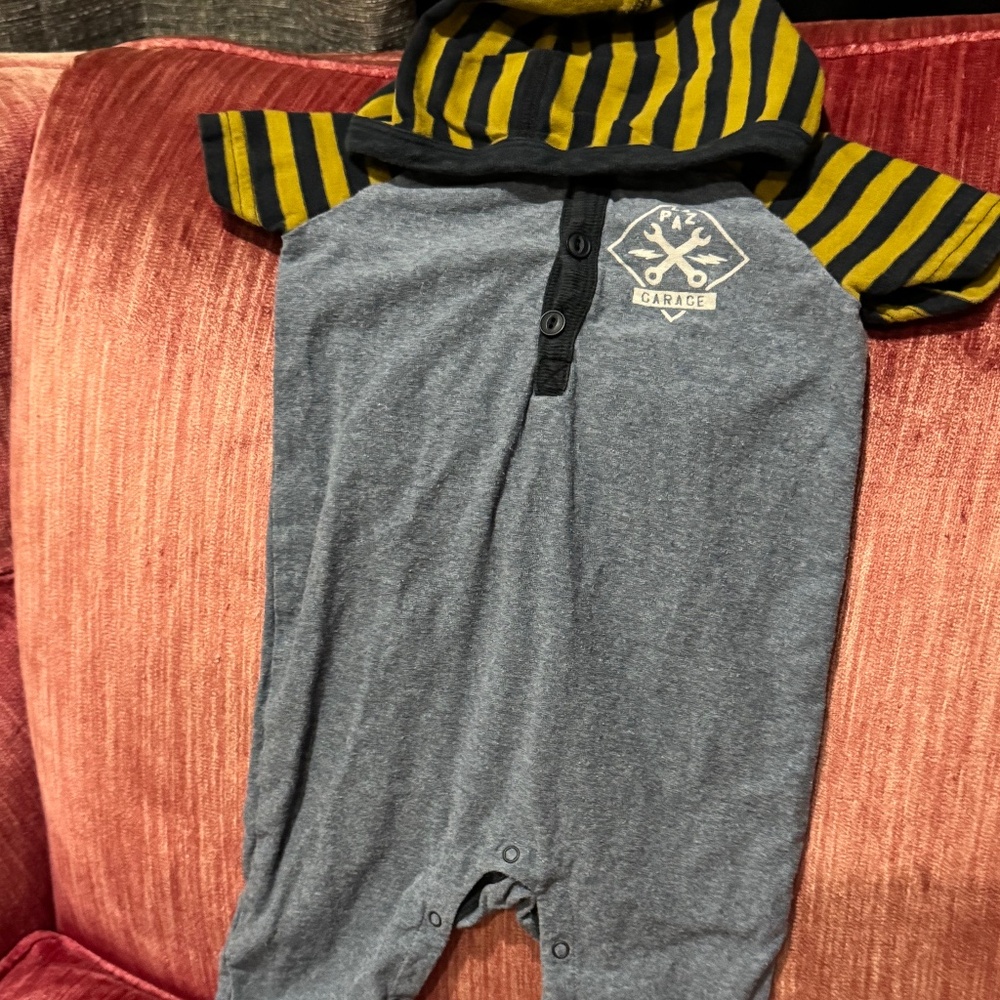 Boys Tea Collection Hooded Pants Romper EUC size 12-18 months